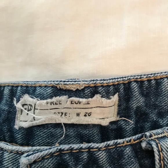 Free People distressed jean shorts - Picture 2 of 4